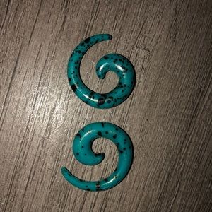 0g turquoise spiral gauges